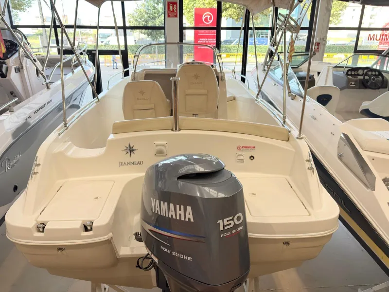 Jeanneau JEANNEAU CAP CAMARAT 635 STYLE 2010