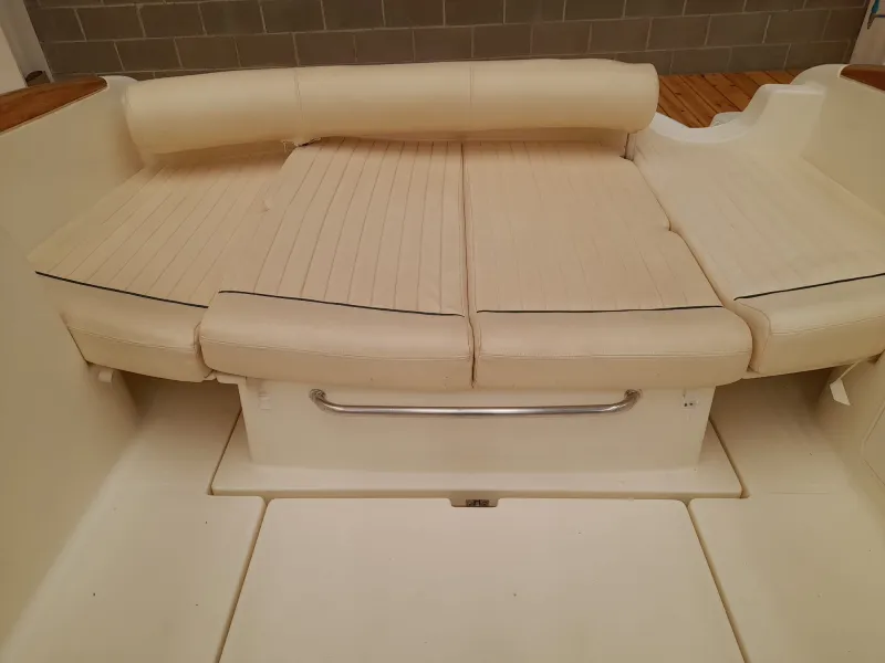 Jeanneau JEANNEAU LEADER 705 2002