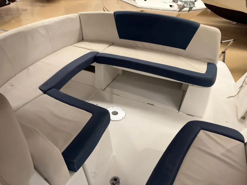 Jeanneau JEANNEAU LEADER 8 2012