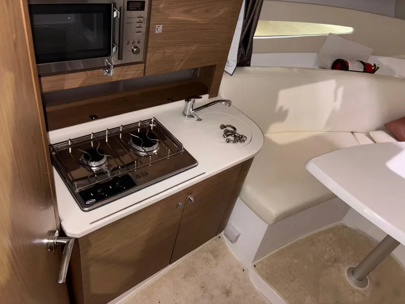 Jeanneau JEANNEAU LEADER 8 2013