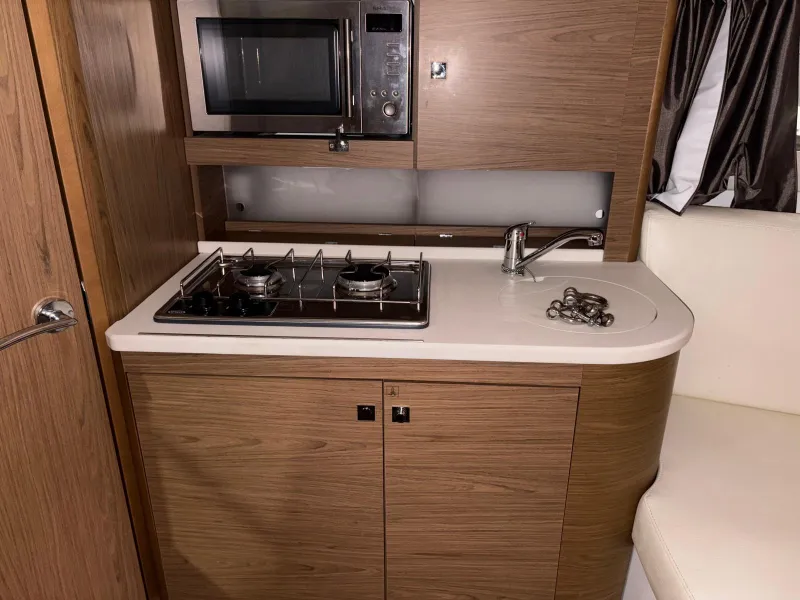 Jeanneau JEANNEAU LEADER 8 2013