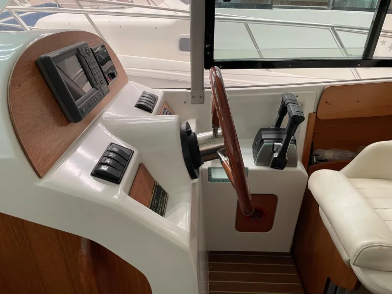 Jeanneau JEANNEAU MERRY FISHER 925 FLY 2004