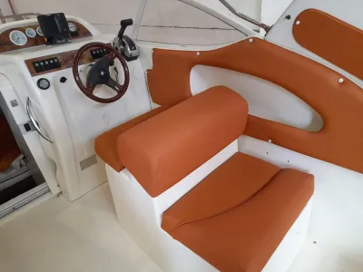 Foto del barco Nadir NADIR COVERLINE 710 2002