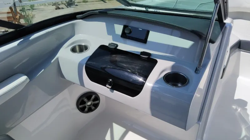 Regal REGAL LX2 2022