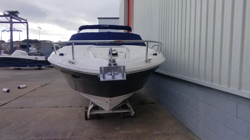 Sea-Ray SEA RAY 240 SSE 2008
