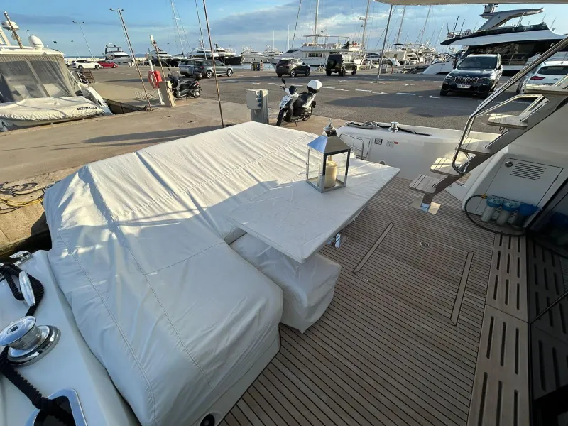 Prestige Yachts PRESTIGE 590 FLY 2023