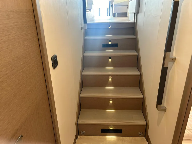 Prestige Yachts PRESTIGE 590 FLY 2023