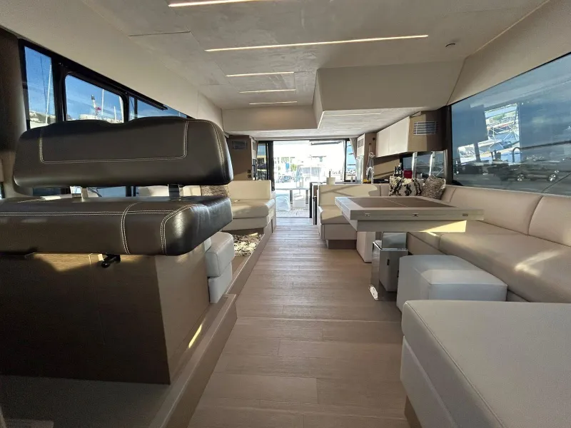 Prestige Yachts PRESTIGE 590 FLY 2023