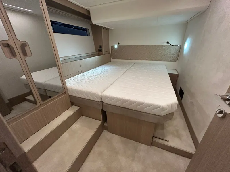 Prestige Yachts PRESTIGE F4.9 FLY 2026