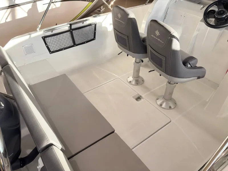 Jeanneau JEANNEAU CAP CAMARAT 5.5 CC 2023