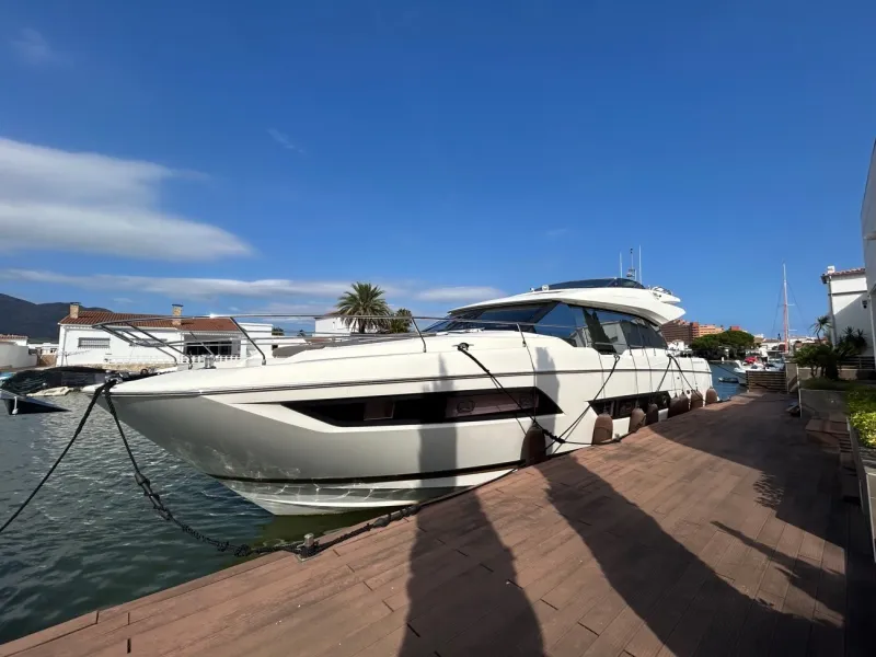 Prestige Yachts PRESTIGE 680 S 2018