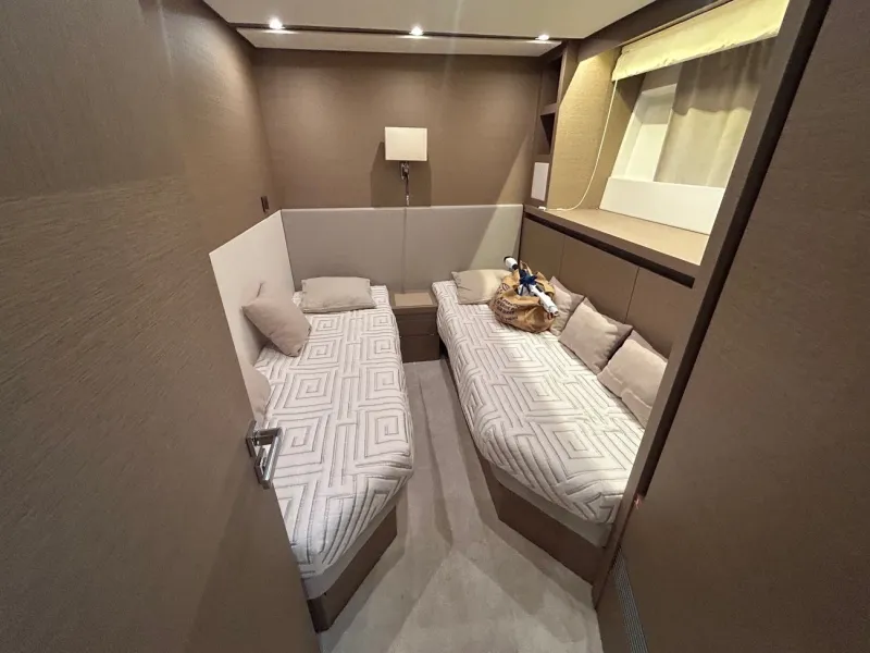 Prestige Yachts PRESTIGE 680 S 2018