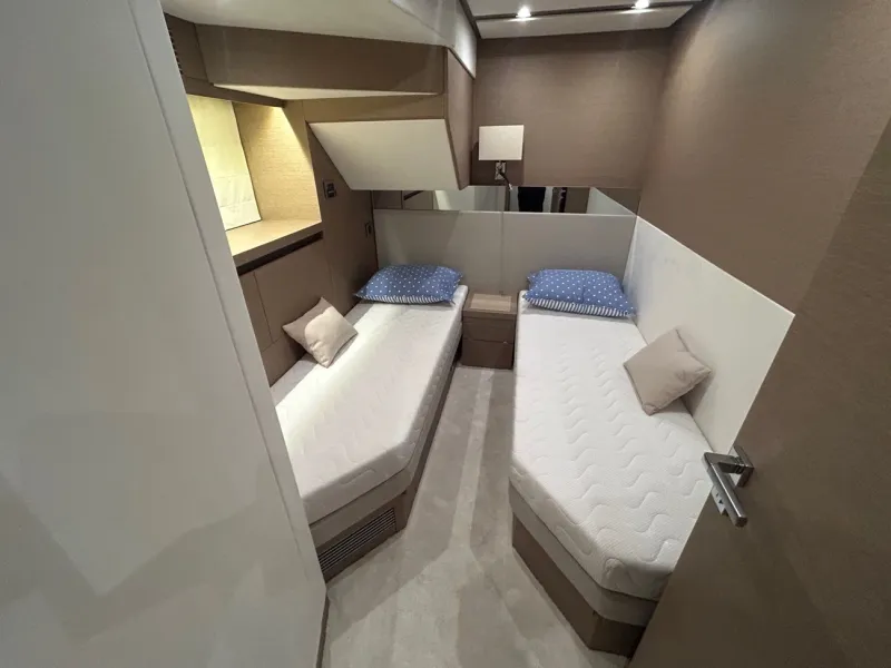 Prestige Yachts PRESTIGE 680 S 2018