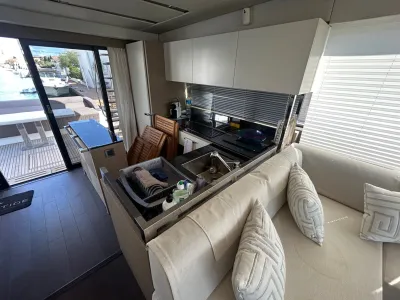 Foto del barco Prestige Yachts PRESTIGE 680 S 2018