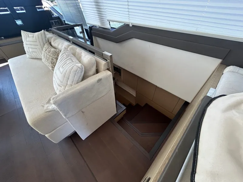 Prestige Yachts PRESTIGE 680 S 2018