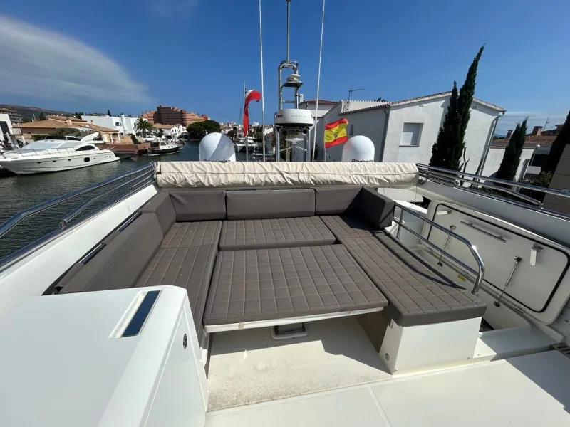 Prestige Yachts PRESTIGE 680 S 2018