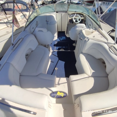 Foto del barco Chaparral 260SSI 2001