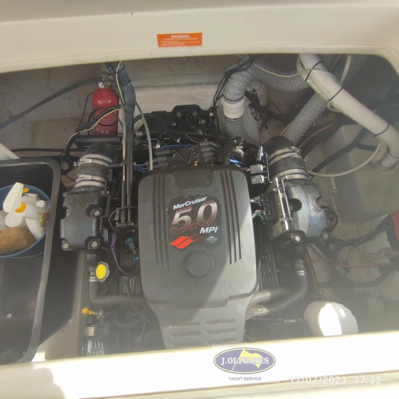 Rinker 232 Captiva 2004