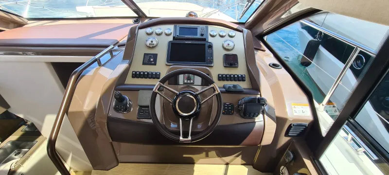 Sessa SESSA C42 2016