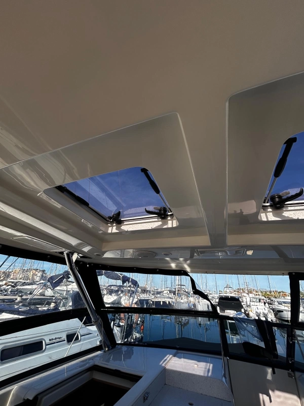 Aquila 32 Sport 2023