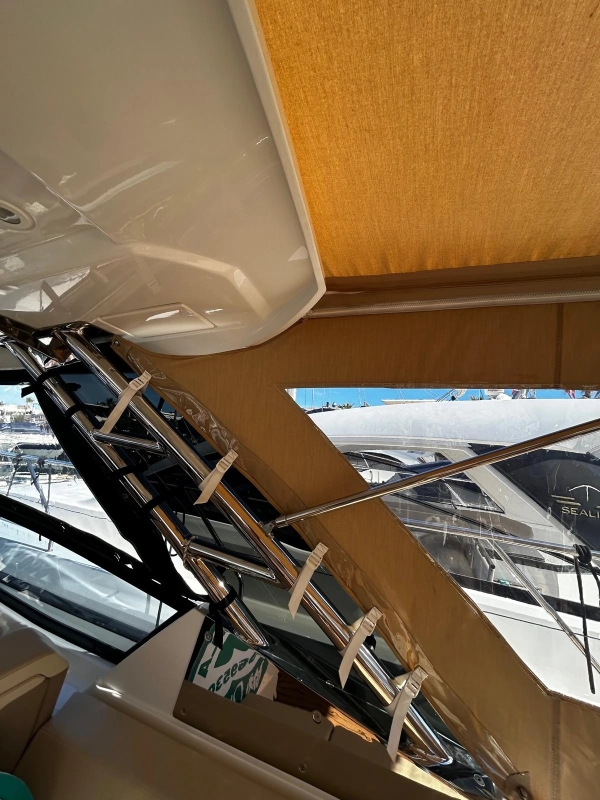 Aquila 32 Sport 2023