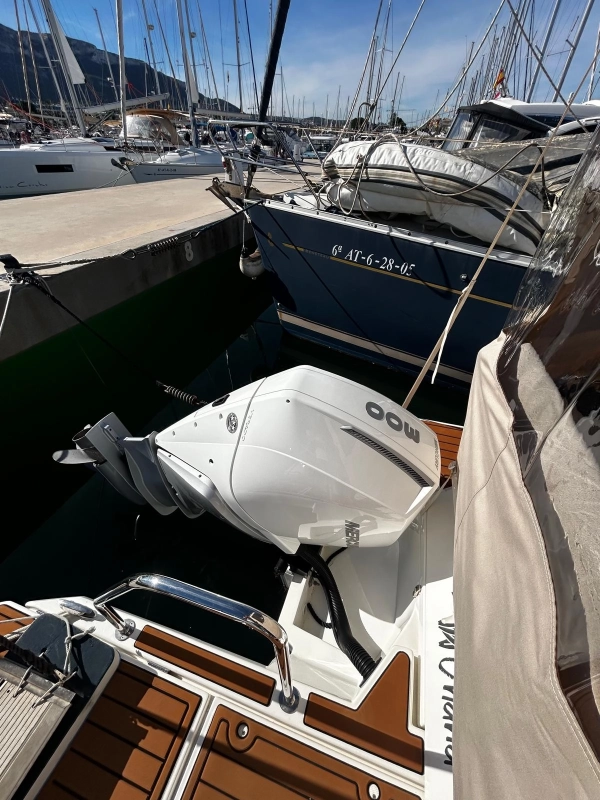 Aquila 32 Sport 2023