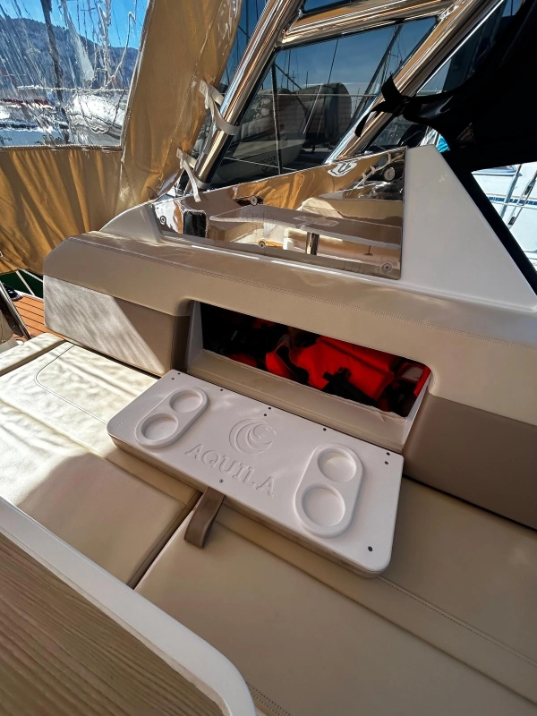 Aquila 32 Sport 2023