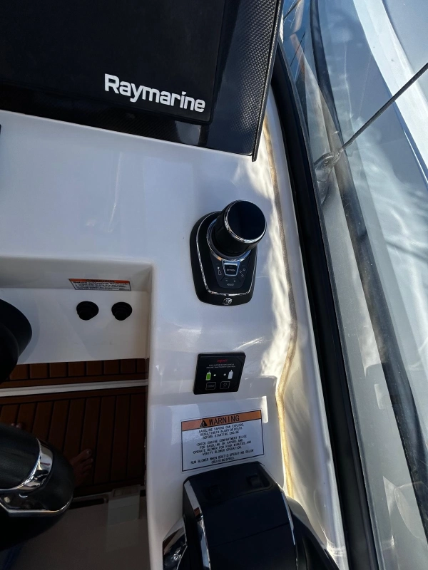 Aquila 32 Sport 2023