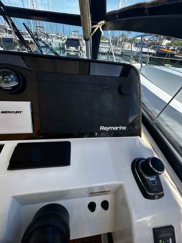 Aquila 32 Sport 2023