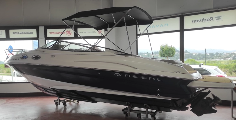 Regal 2650 Cuddy 2005