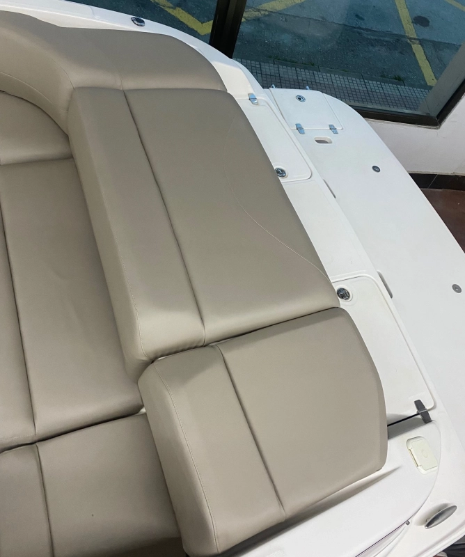 Regal 2650 Cuddy 2005