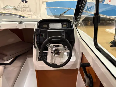 Foto del barco Jeanneau JEANNEAU MERRY FISHER 695 2017