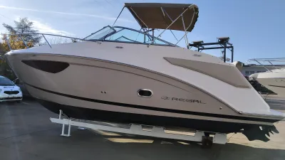 Foto del barco Regal REGAL 26 EXPRESS 2017