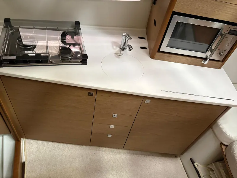 Jeanneau JEANNEAU LEADER 9 2012