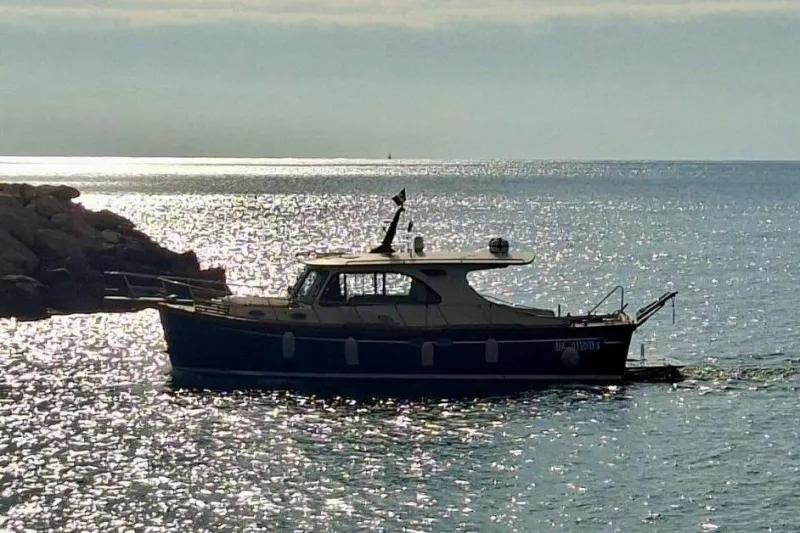 Austin Parker 42 LOBSTER 2003