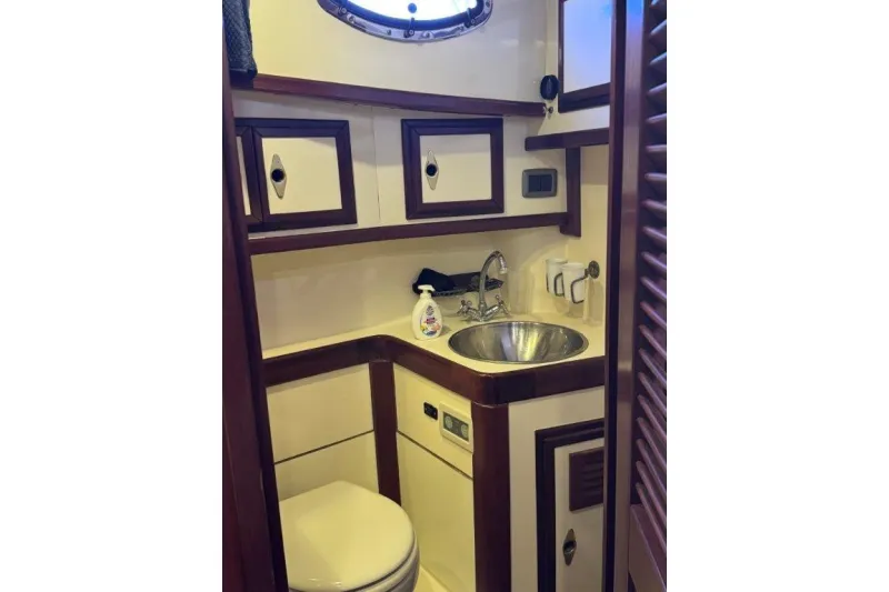 Austin Parker 42 LOBSTER 2003