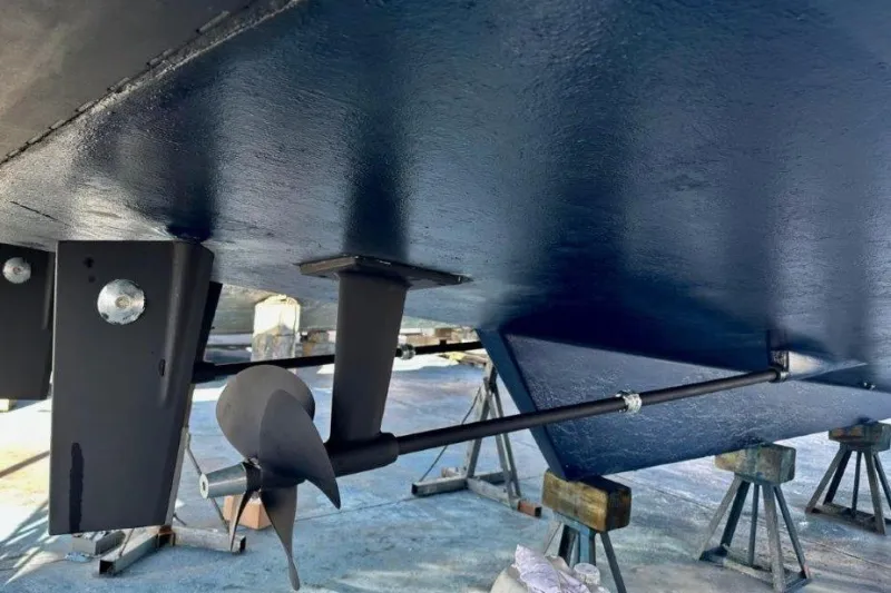 Austin Parker 42 LOBSTER 2003