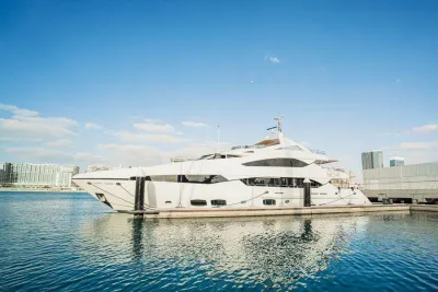 Foto del barco Sunseeker 40 Metre Yacht 2010