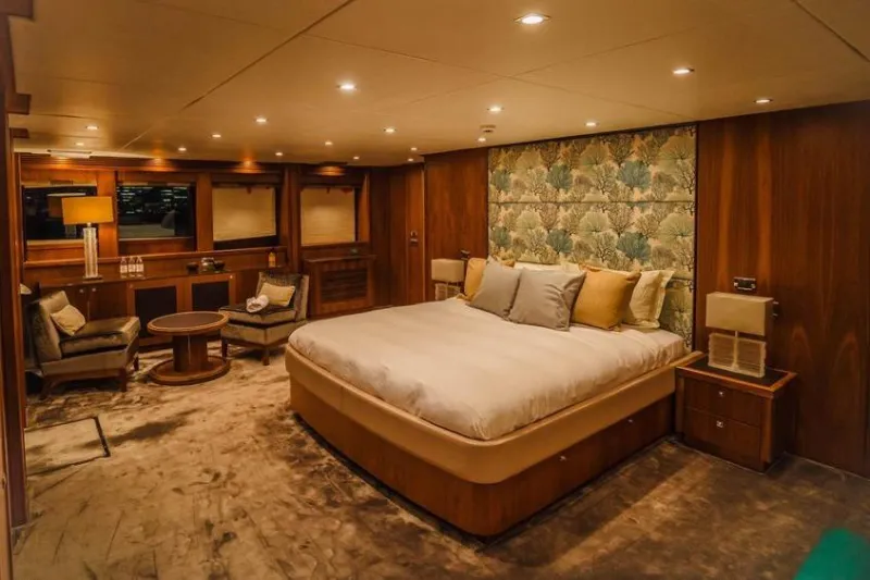 Sunseeker 40 Metre Yacht 2010