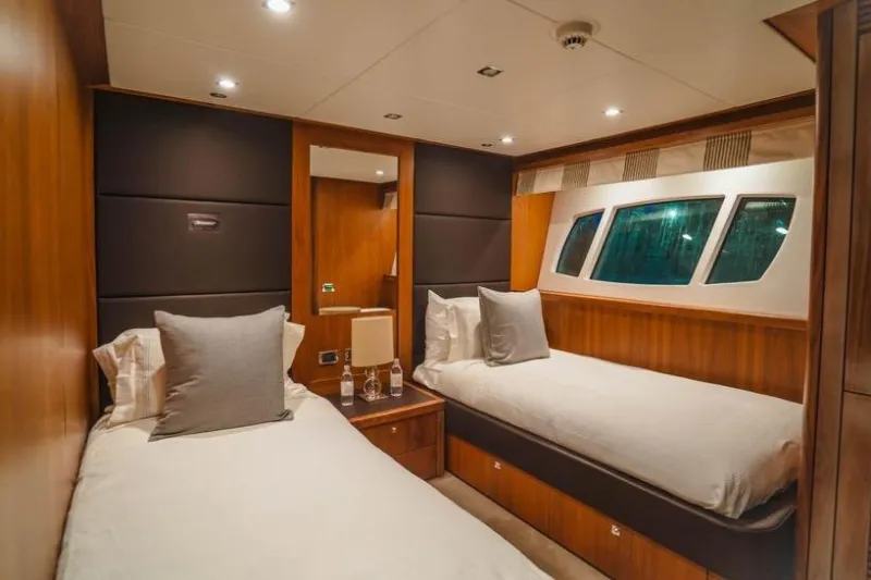 Sunseeker 40 Metre Yacht 2010