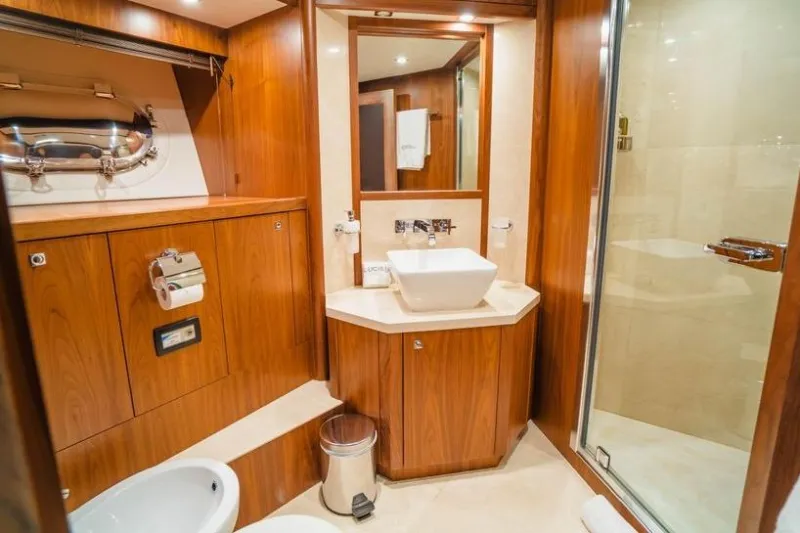 Sunseeker 40 Metre Yacht 2010