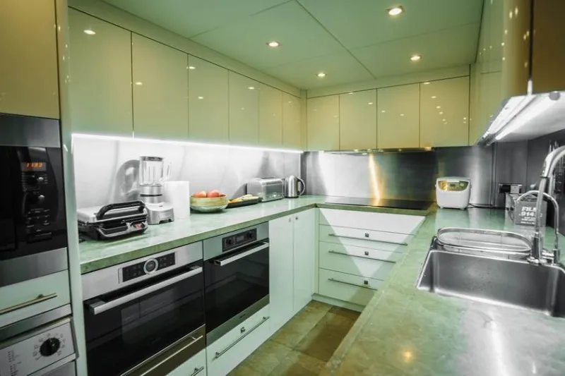 Sunseeker 40 Metre Yacht 2010