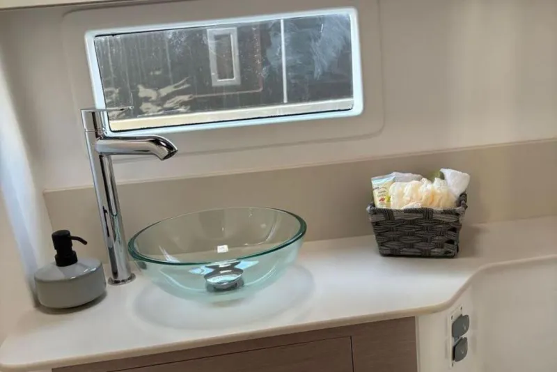 Dufour Catamarans 48 2024