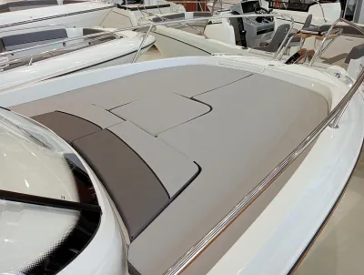 Foto del barco Jeanneau JEANNEAU CAP CAMARAT 7.5 WA SERIE 3 2026