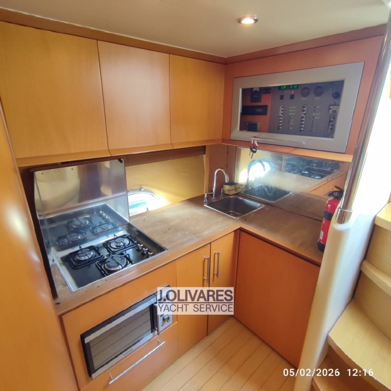 Sessa Marine Oyster 42 2004