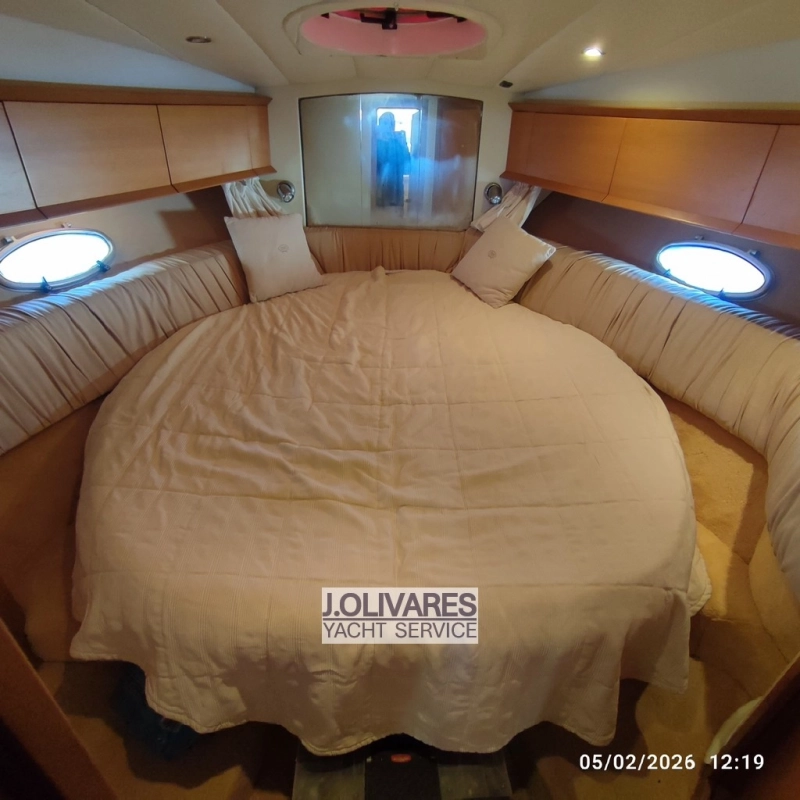 Sessa Marine Oyster 42 2004