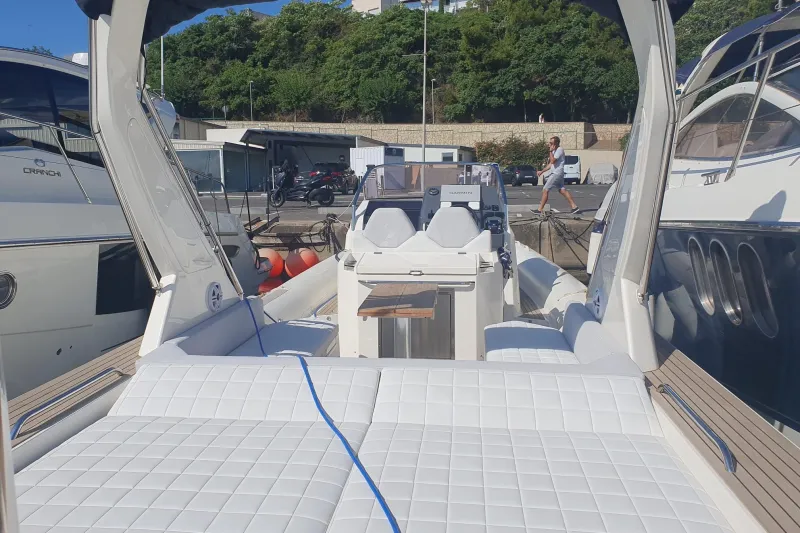 Capelli Tempest 40 2023