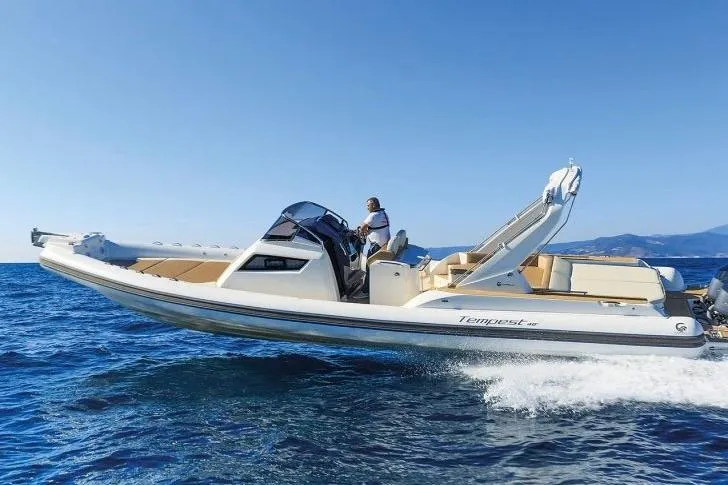 Capelli Tempest 40 2023