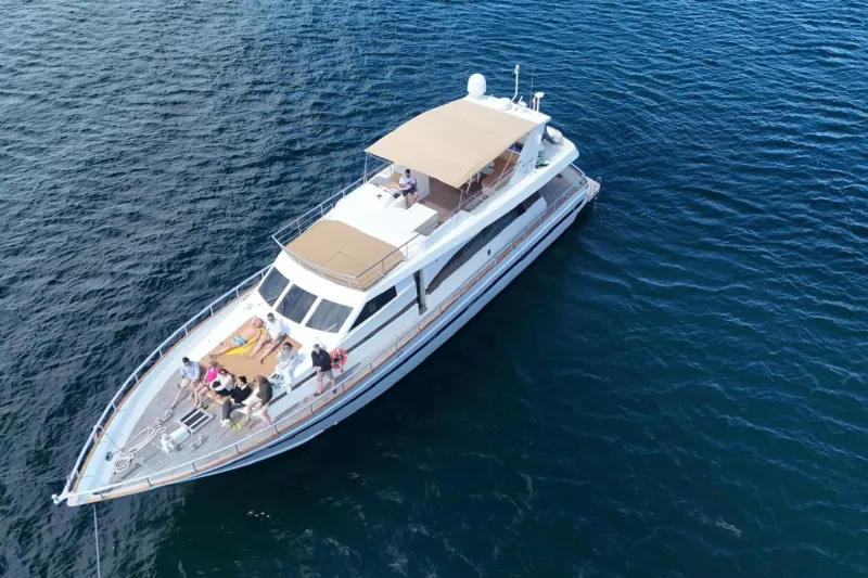 Cantieri di Pisa Akhir 22 1988