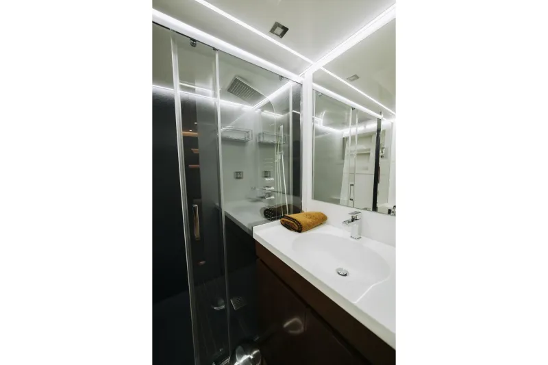 Cantieri di Pisa Akhir 22 1988